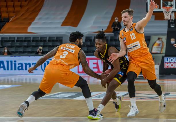 在本赛季中 在本赛季中