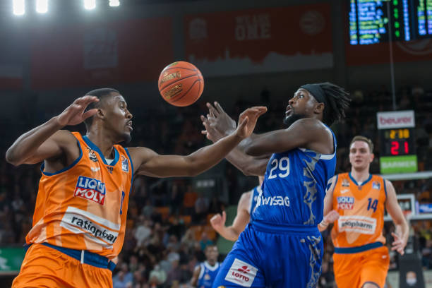 参与其中 参与其中